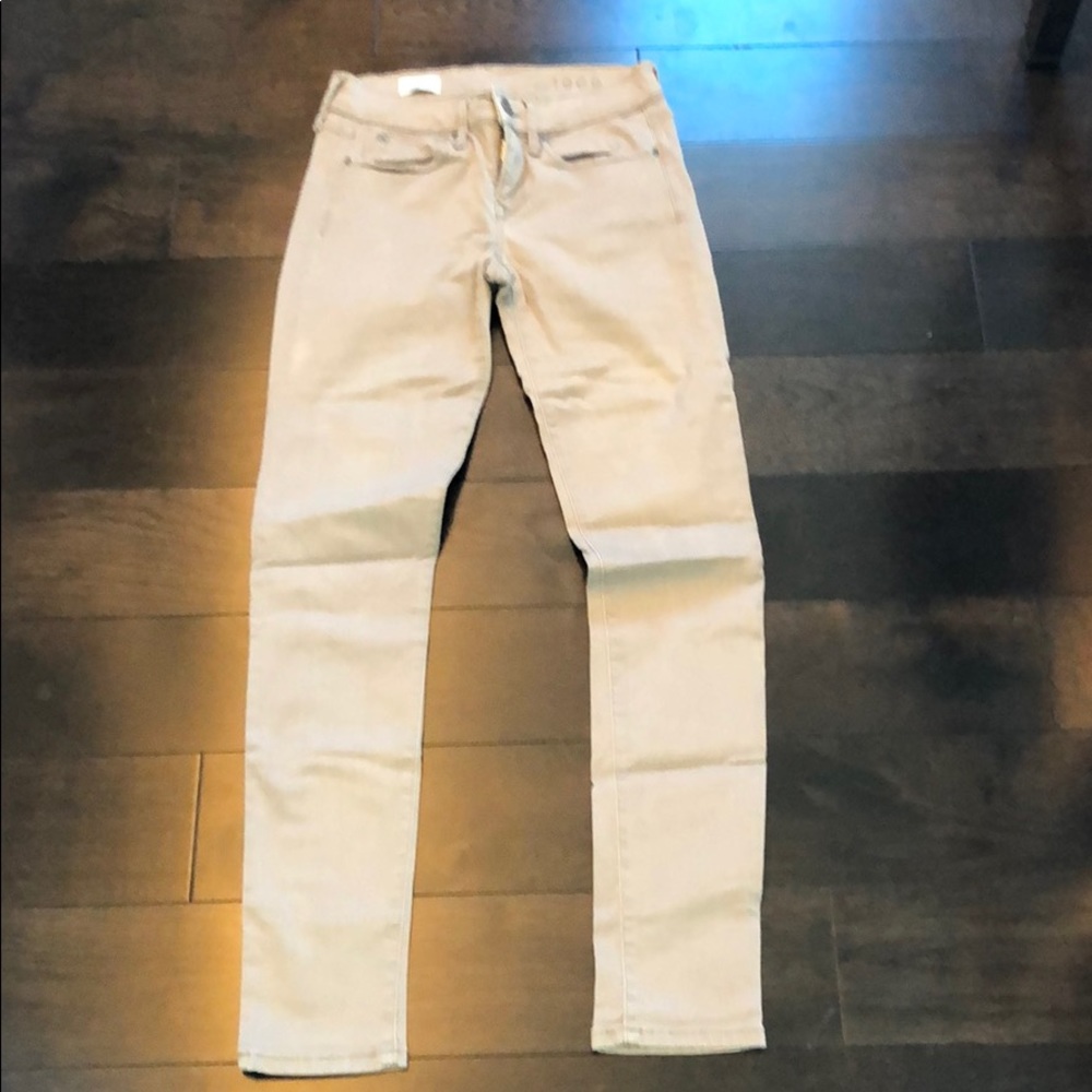 GAP khaki color legging jean